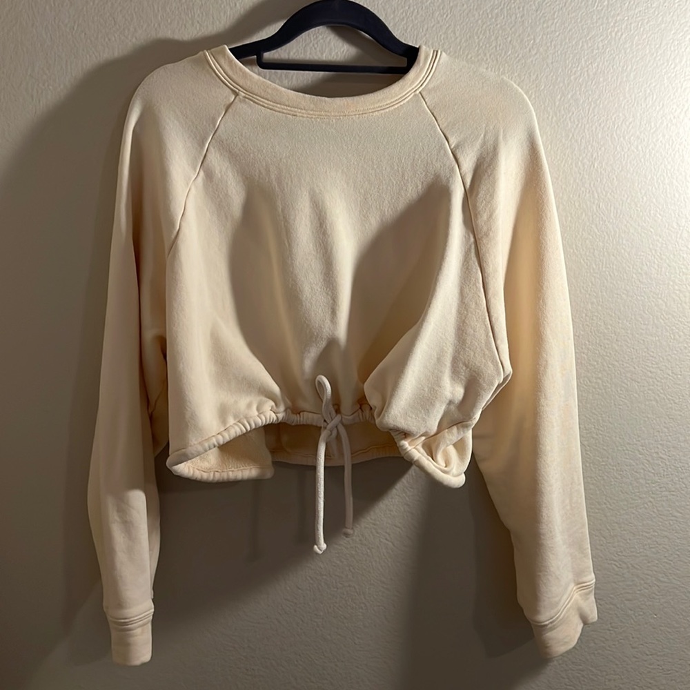 Yellow cropped cinch sweatshirt